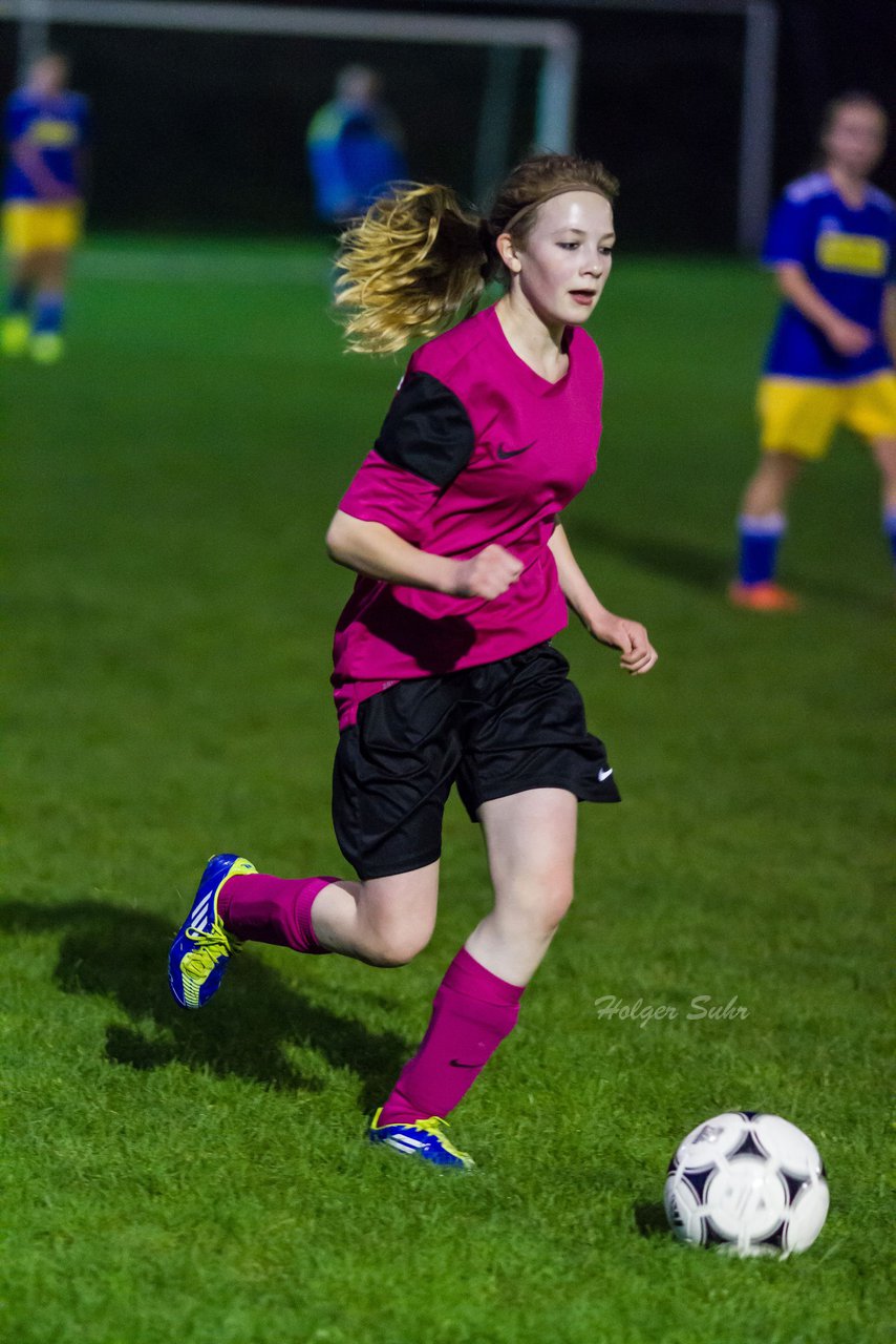 Bild 299 - B-Juniorinnen TSV Gnutz o.W. - SV Wahlstedt : Ergebnis: 1:1